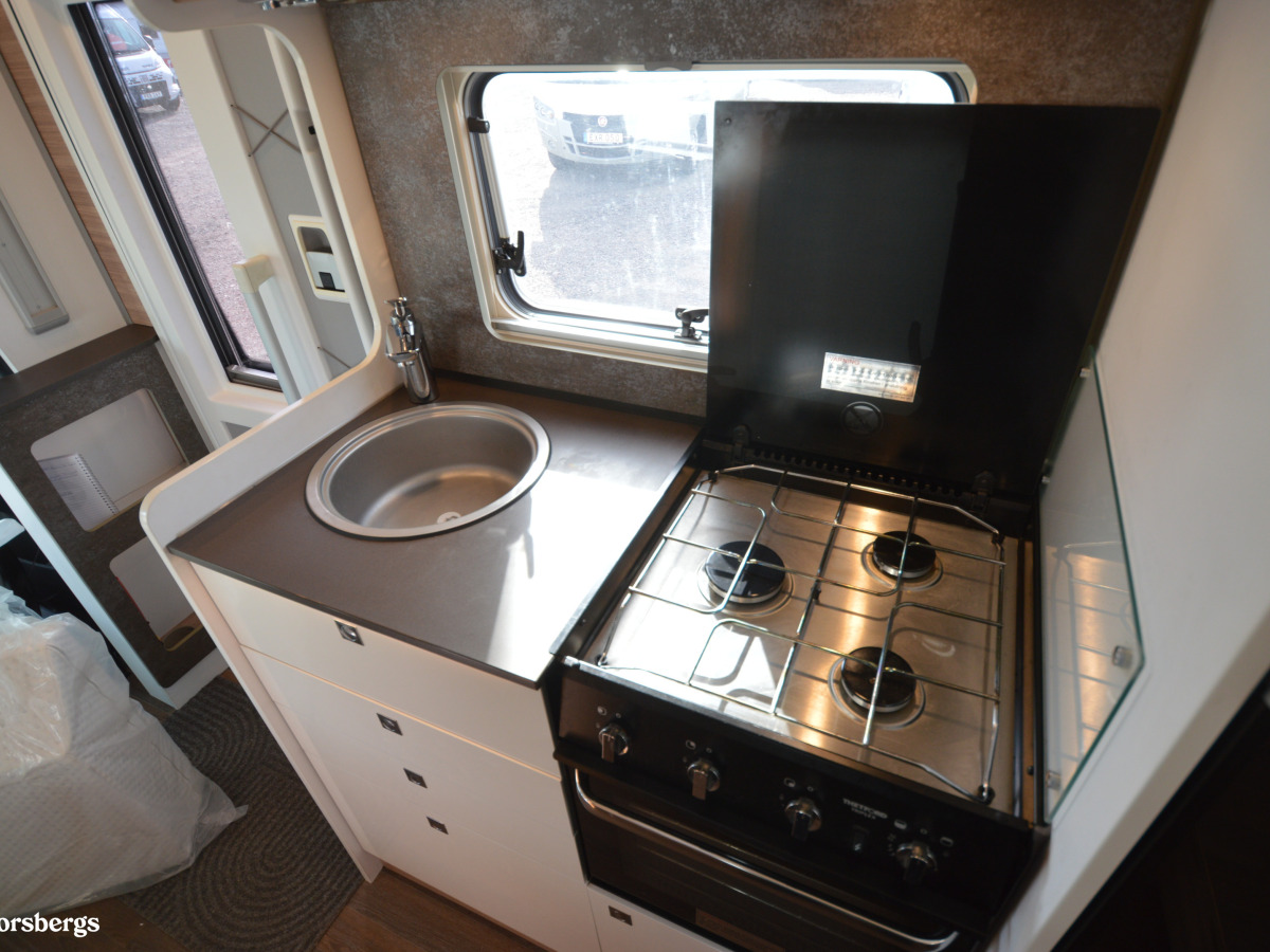 Bürstner Lyseo T 691 Harmony Line Lyseo M, Taksäng, bild 7 av 35