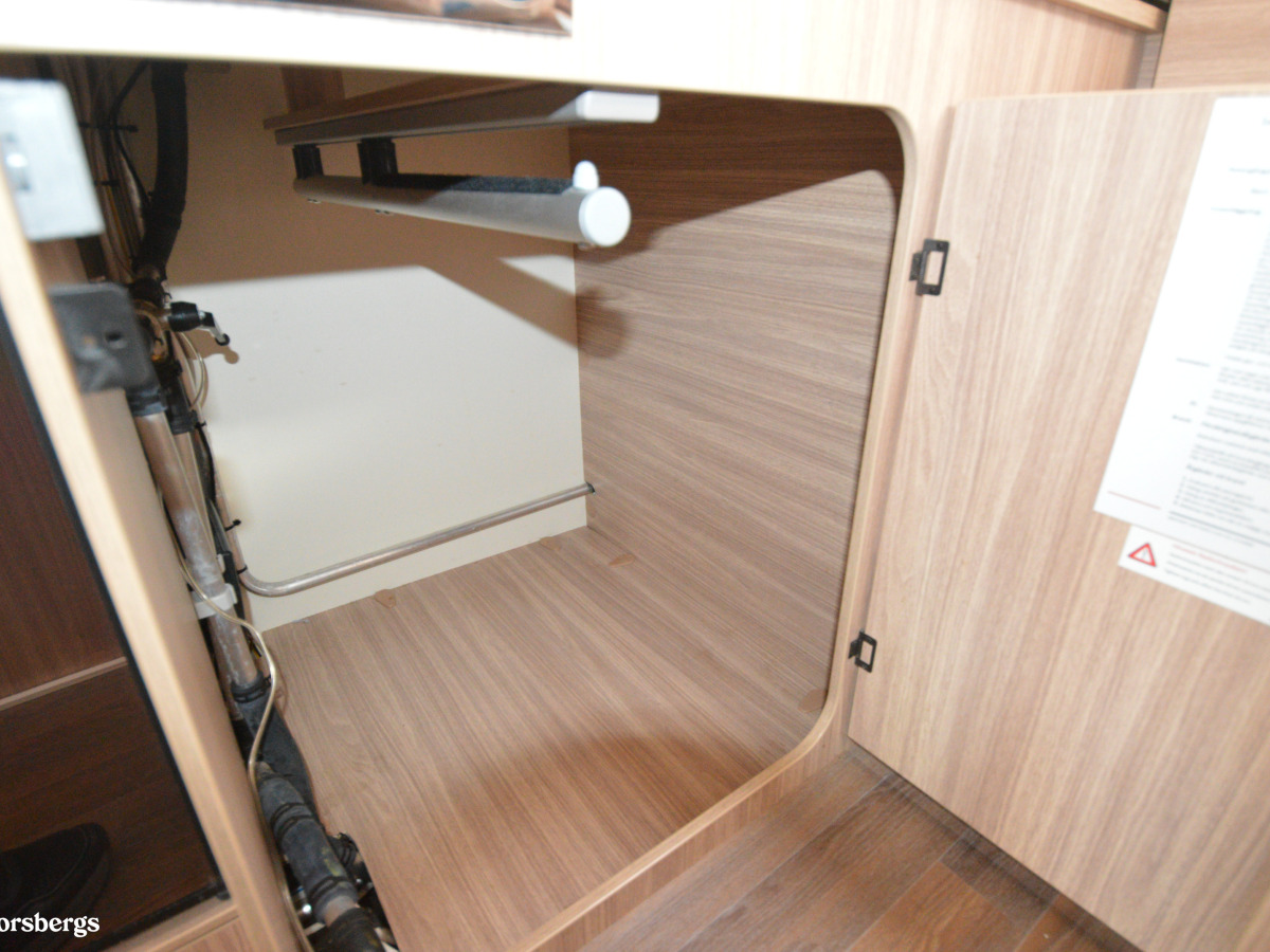 Bürstner Lyseo T 691 Harmony Line Lyseo M, Taksäng, bild 12 av 35