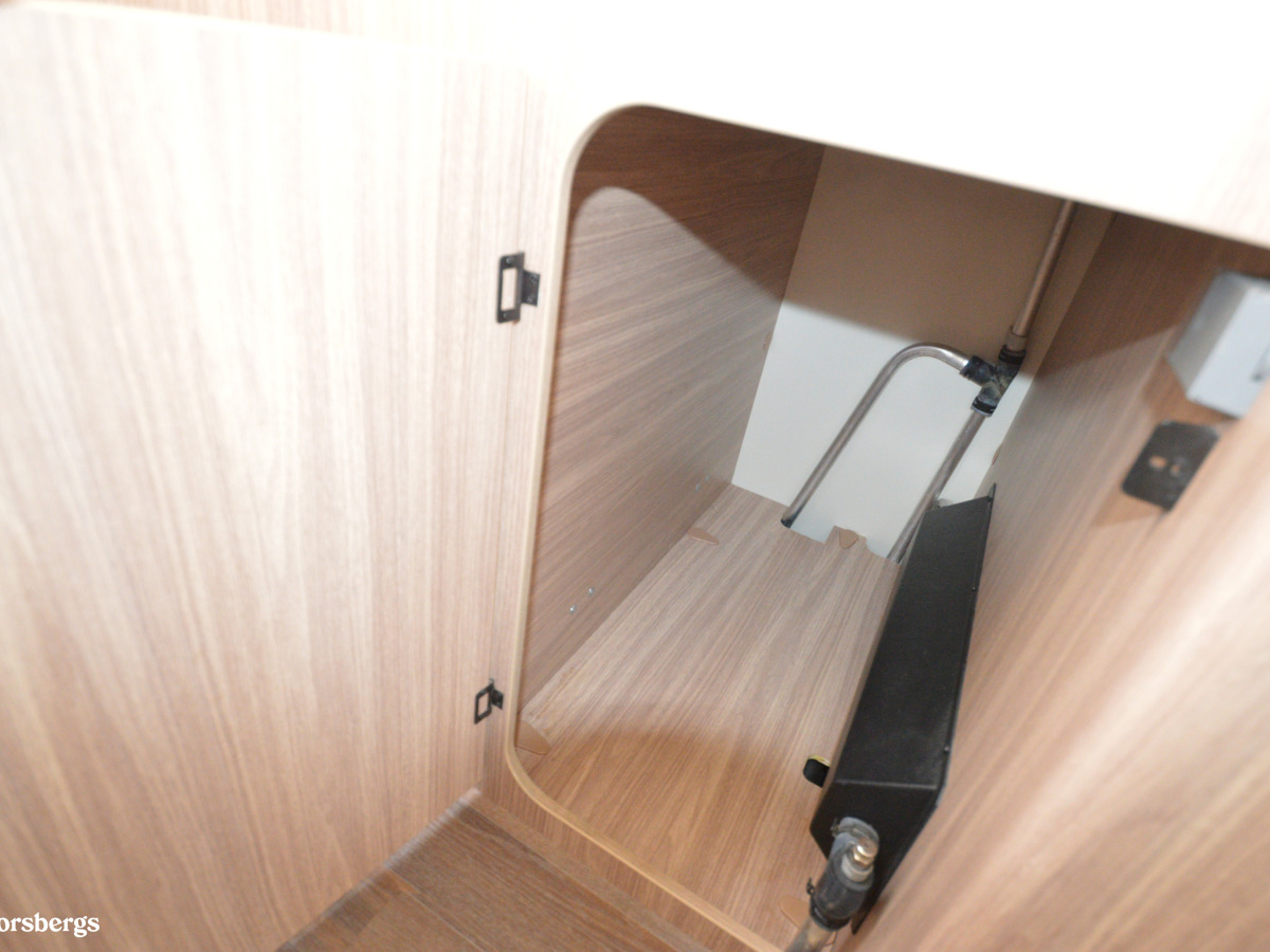 Bürstner Lyseo T 691 Harmony Line Lyseo M, Taksäng, bild 13 av 35