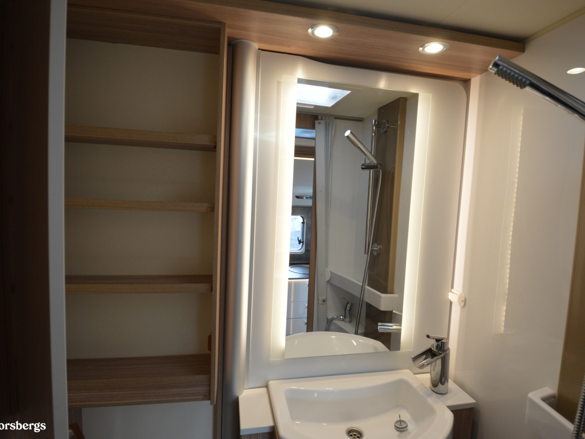 Bürstner Lyseo T 691 Harmony Line Lyseo M, Taksäng, bild 17 av 35