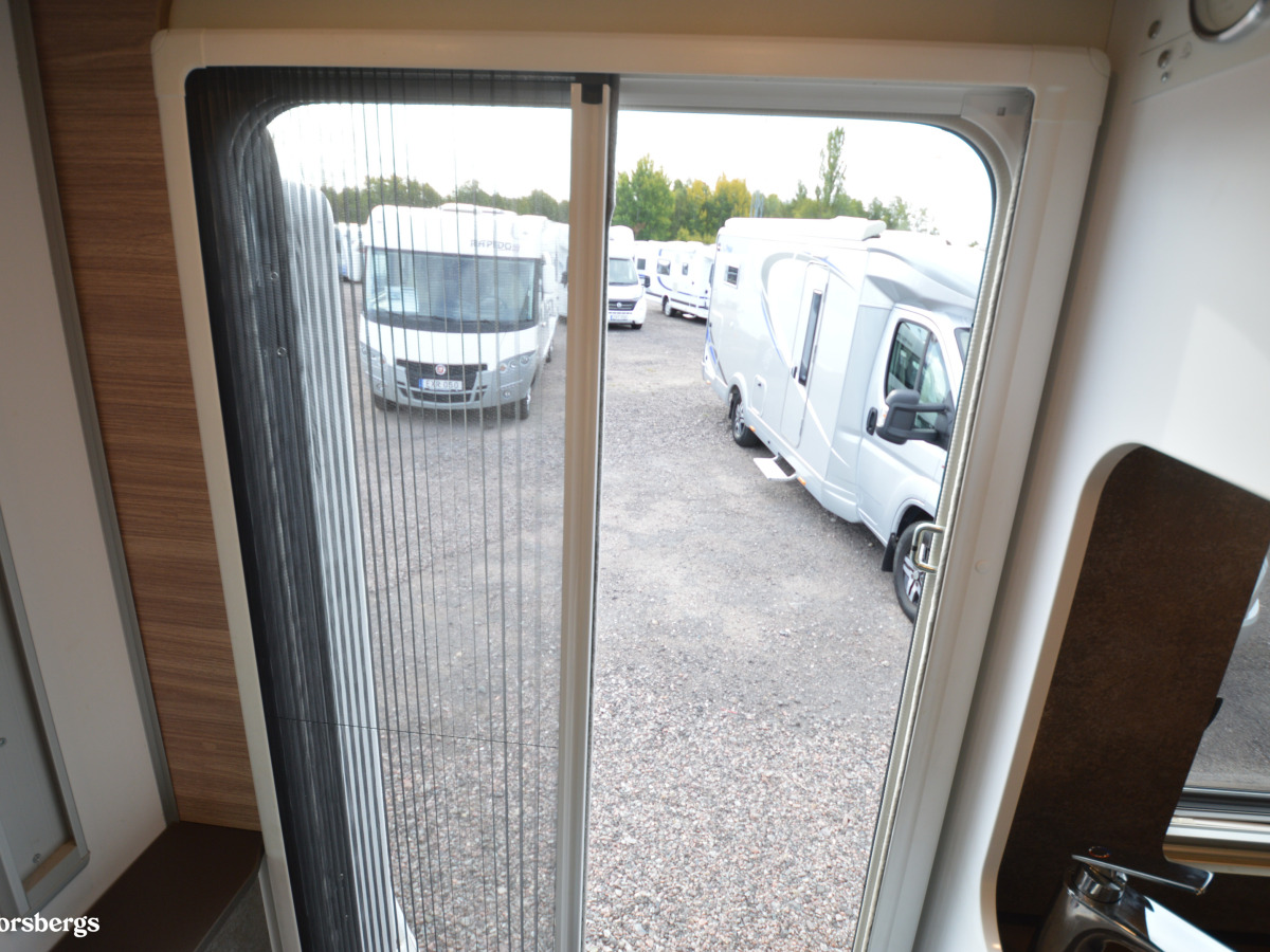Bürstner Lyseo T 691 Harmony Line Lyseo M, Taksäng, bild 27 av 35