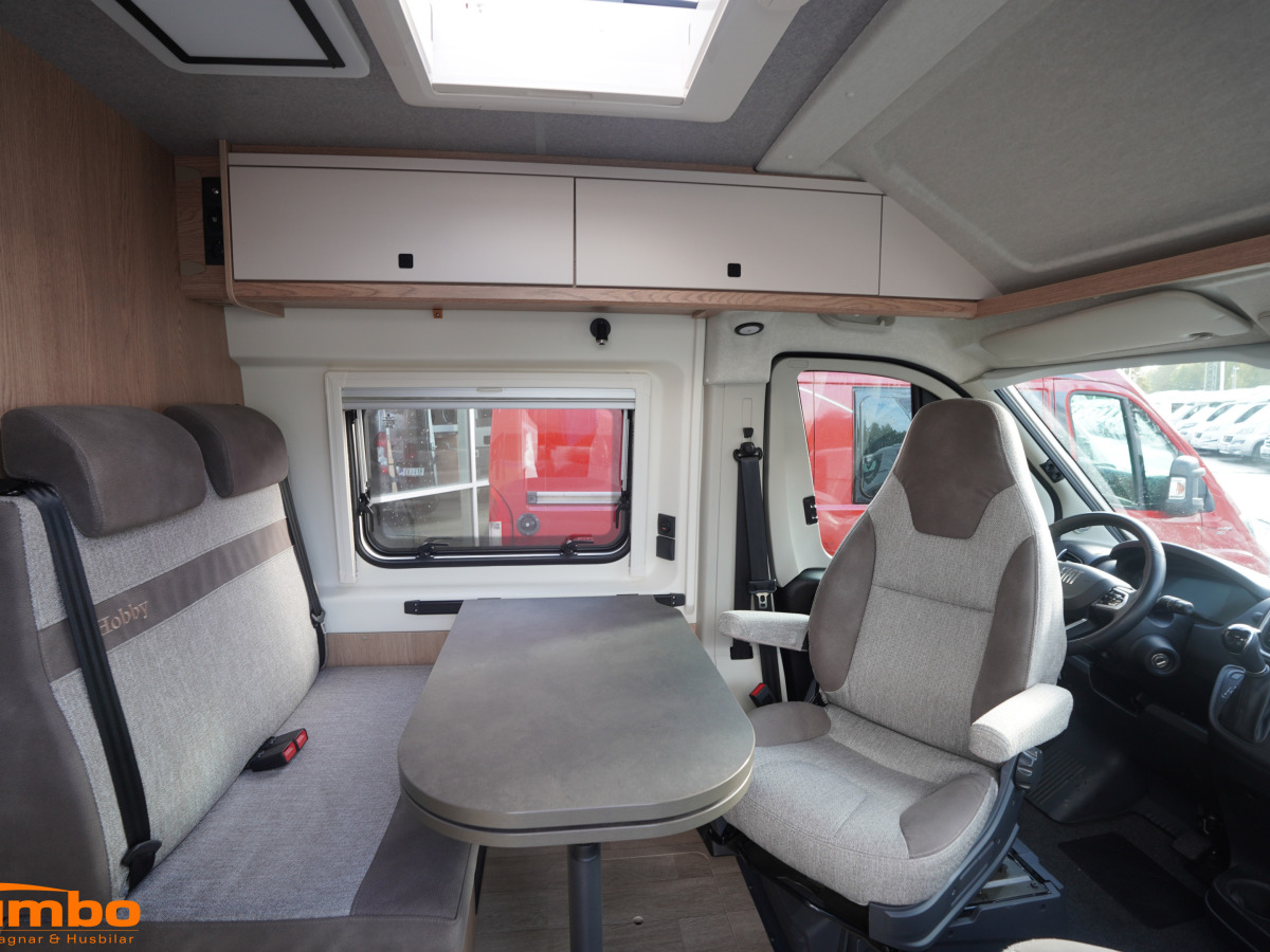 Hobby 600 FT ONTOUR VAN FIRST EDITION, Fiat, Automat, 140hk, bild 3 av 17