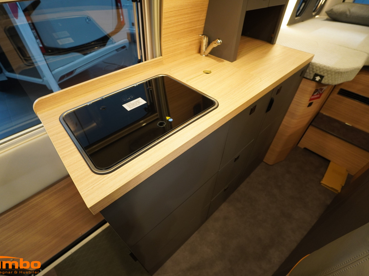 Malibu 640 LE RB GT Skyview - first class two room, Dieselpanna, 4000kg, bild 5 av 20