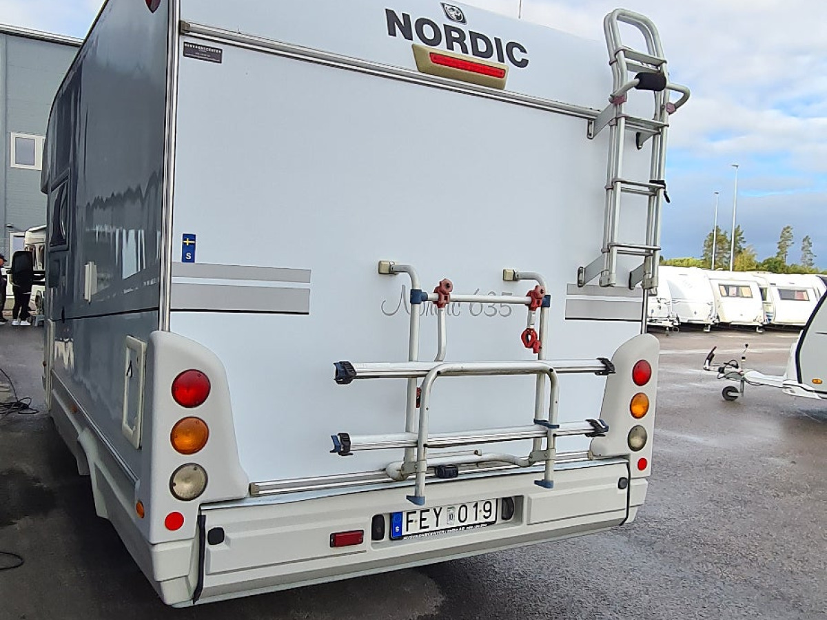 Nordic 635 Året om bil, Fransk bädd, Mercedes, bild 3 av 11