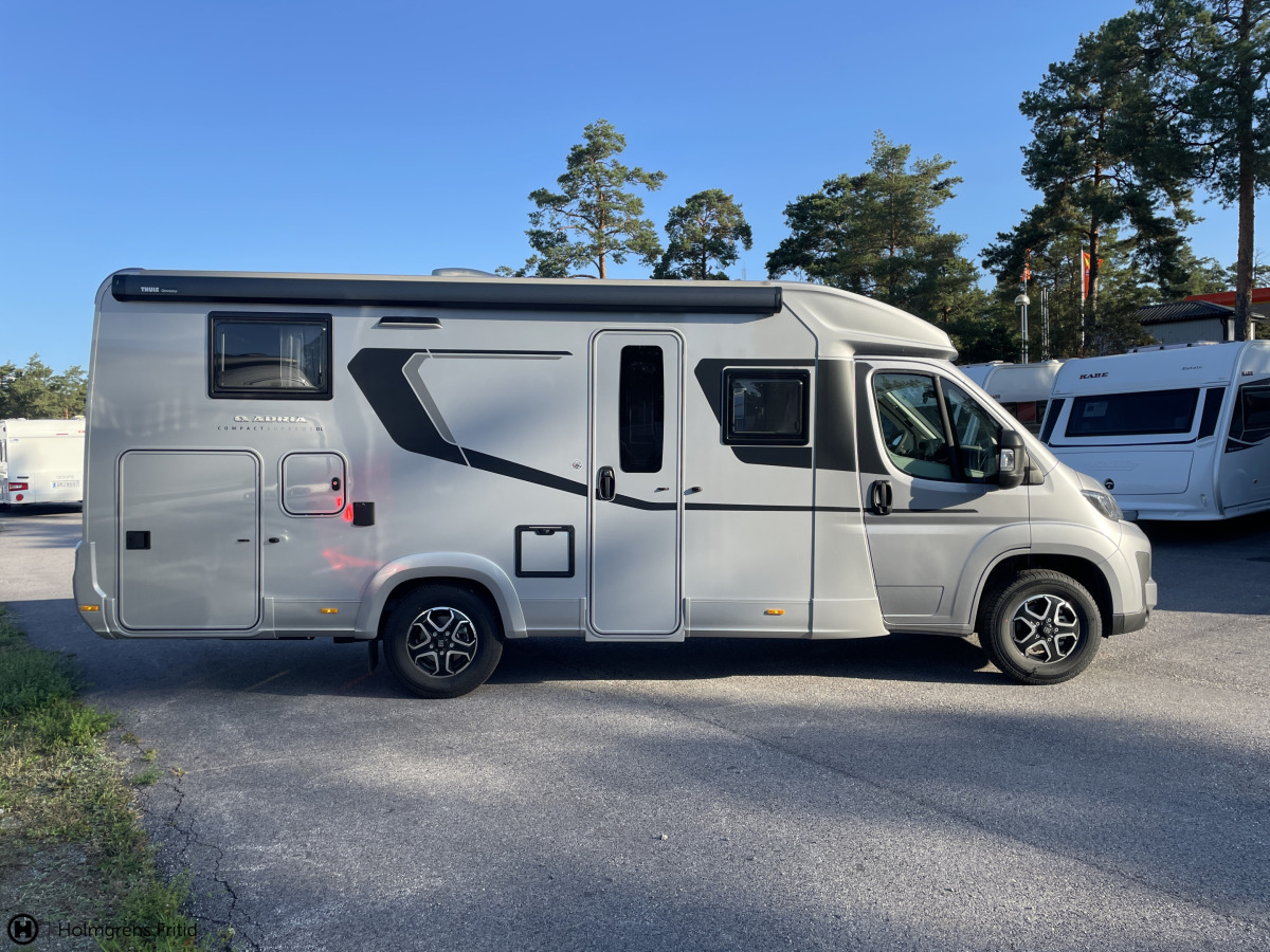 Adria COMPACT SUPREME DL TRUMA D6E FACE-TO-FACE SOFFA, bild 2 av 24