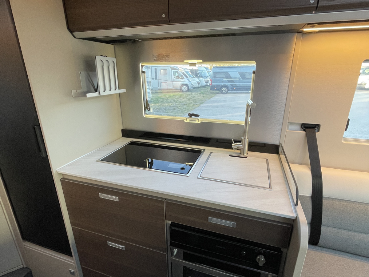 Adria COMPACT SUPREME DL TRUMA D6E FACE-TO-FACE SOFFA, bild 10 av 24