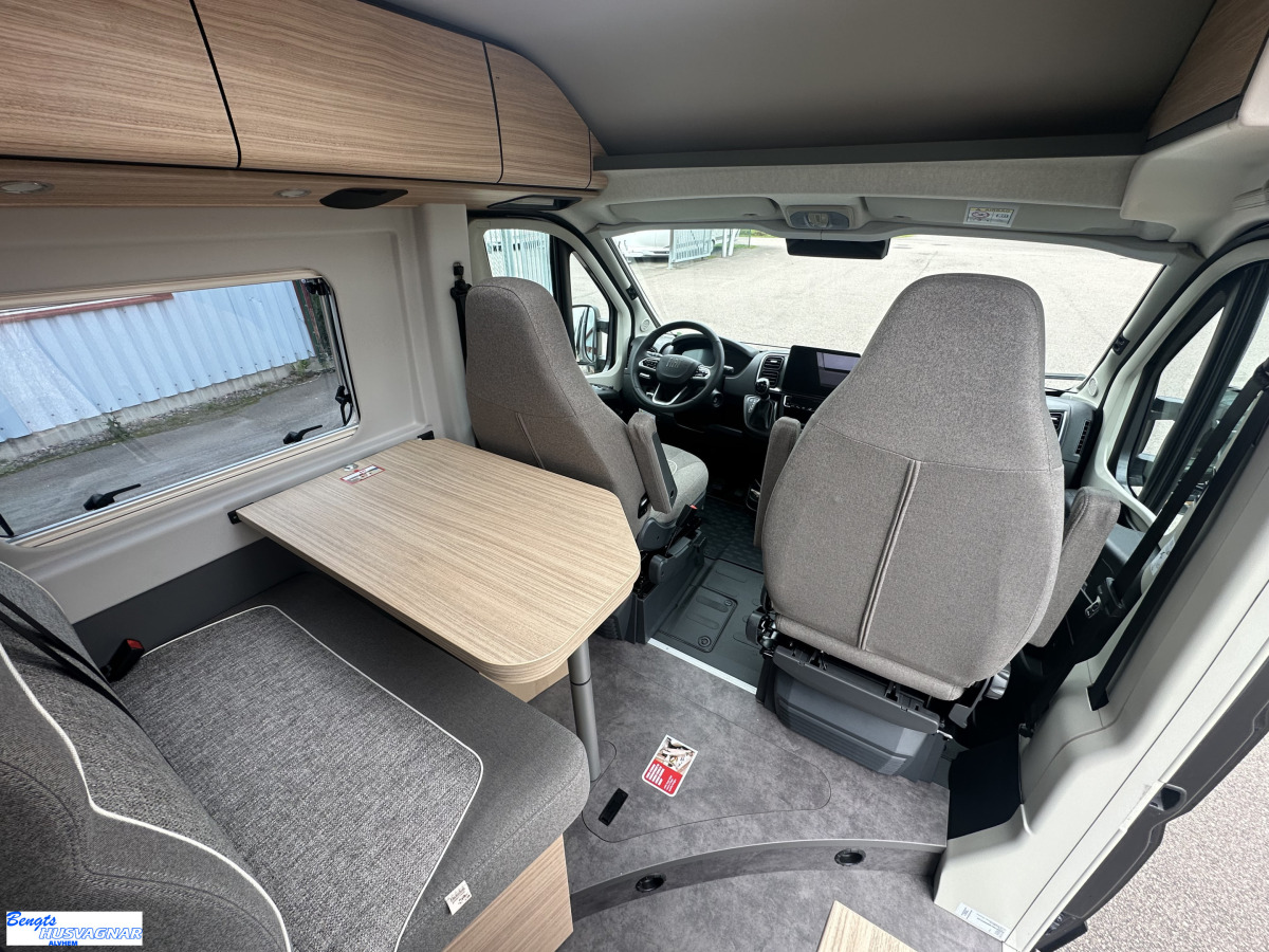 Malibu 640 LE K Coupé NYHET DIESELVÄRME MARKIS INGÅR, bild 5 av 24