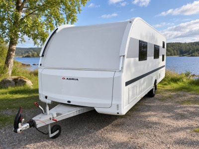 Adria ALPINA 663 PT (Isabella Commendore North med Mega Frame stativ)