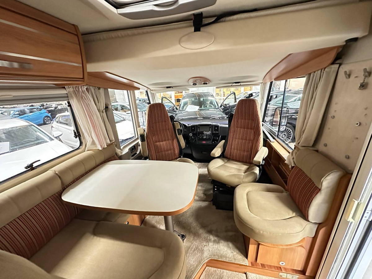 Hymer EX 688 Långbäddar taksäng fint skick, bild 6 av 28