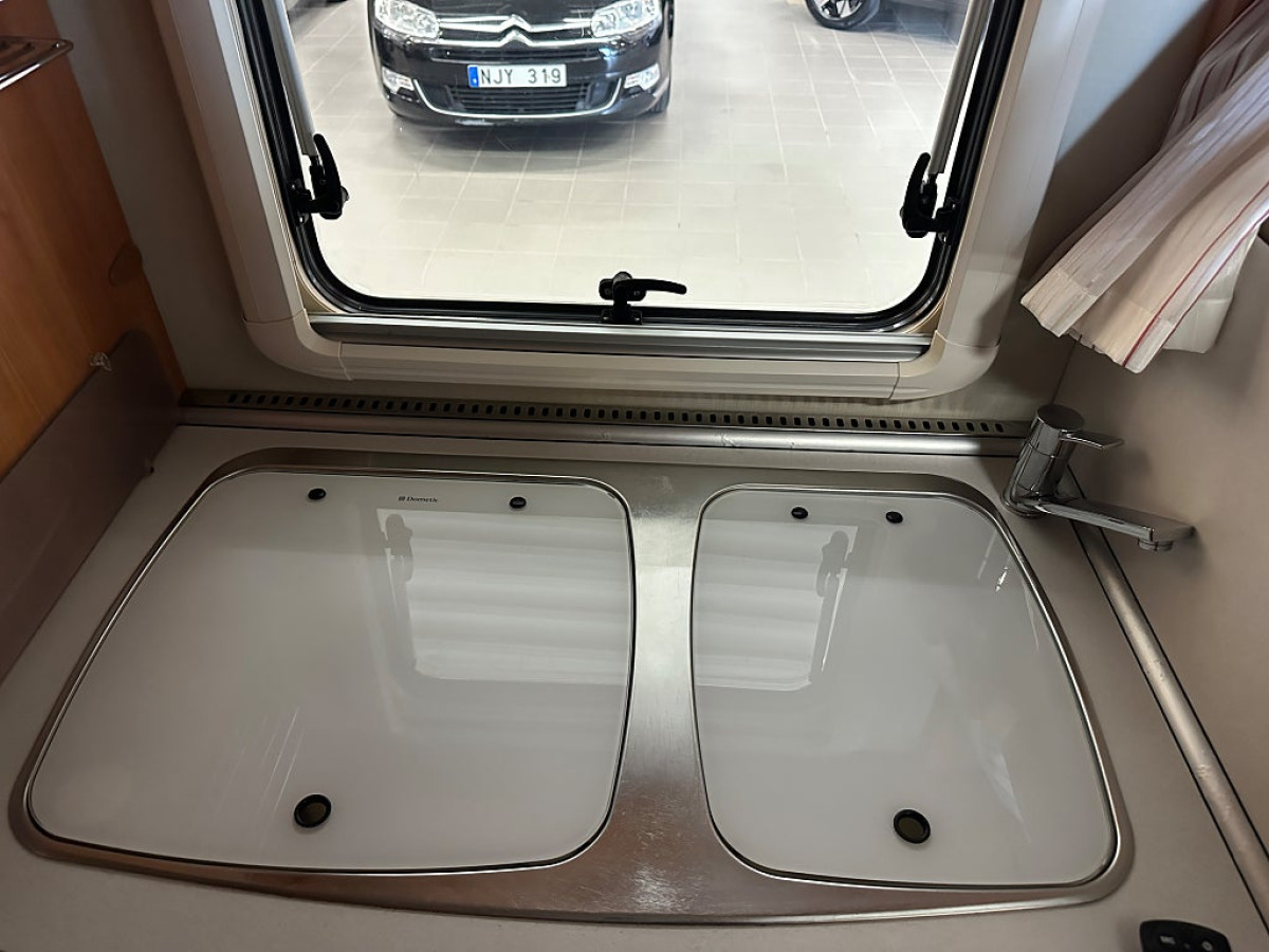 Hymer EX 688 Långbäddar taksäng fint skick, bild 12 av 28