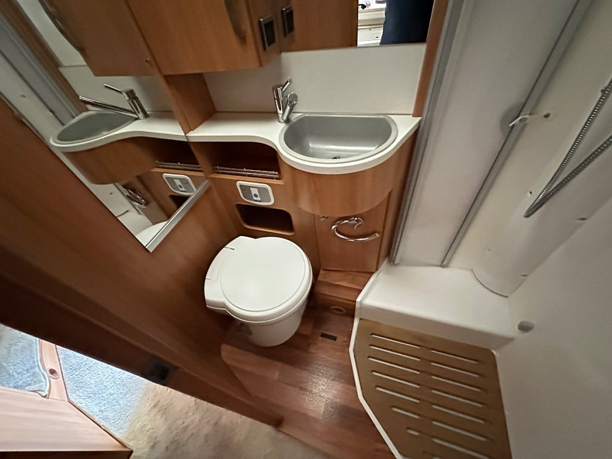 Hymer EX 688 Långbäddar taksäng fint skick, bild 17 av 28