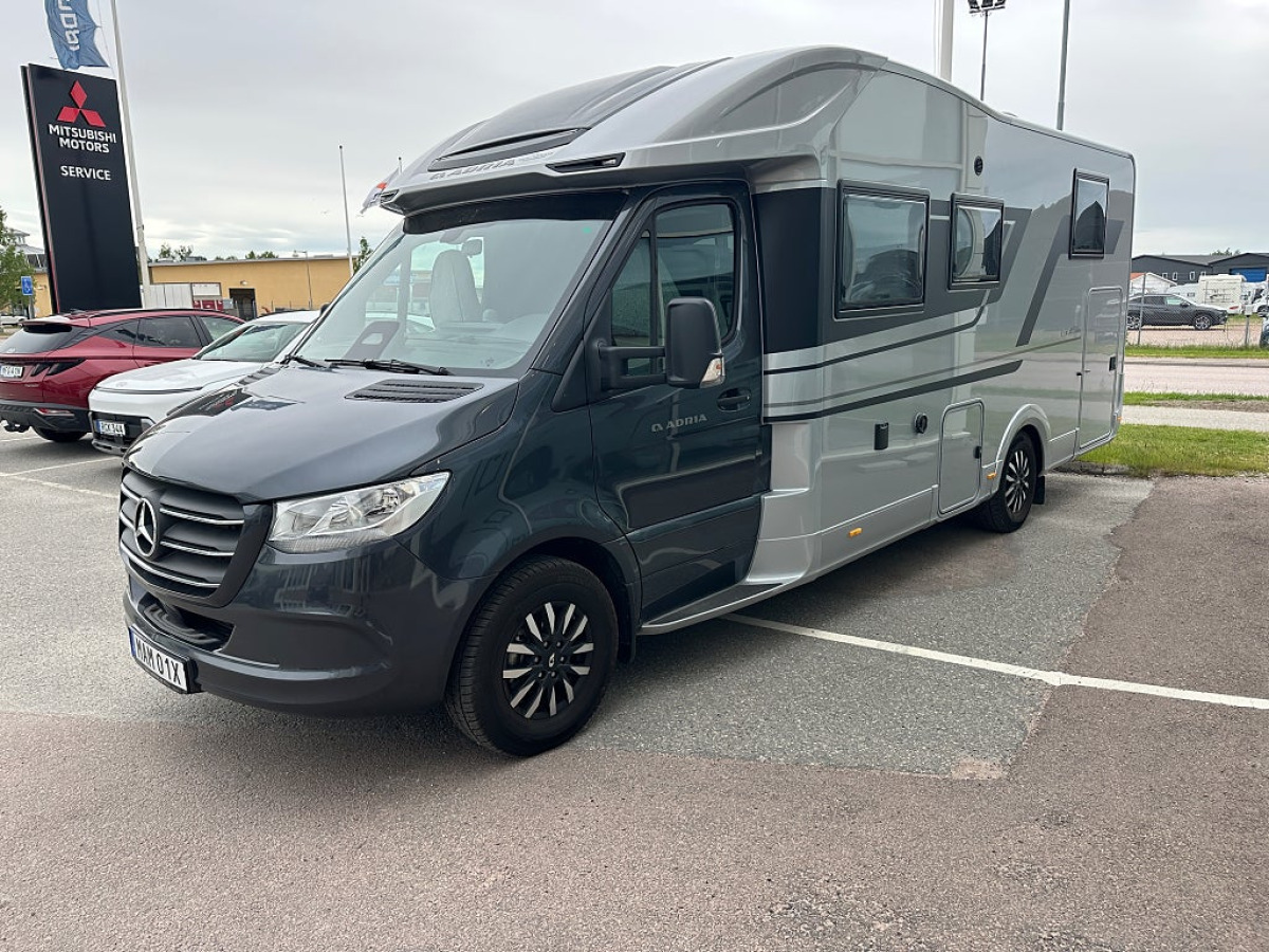 Adria 670SL Mercedes Coral Supreme 9G-Tronic Automat 170Hk 275 Mil, bild 3 av 36