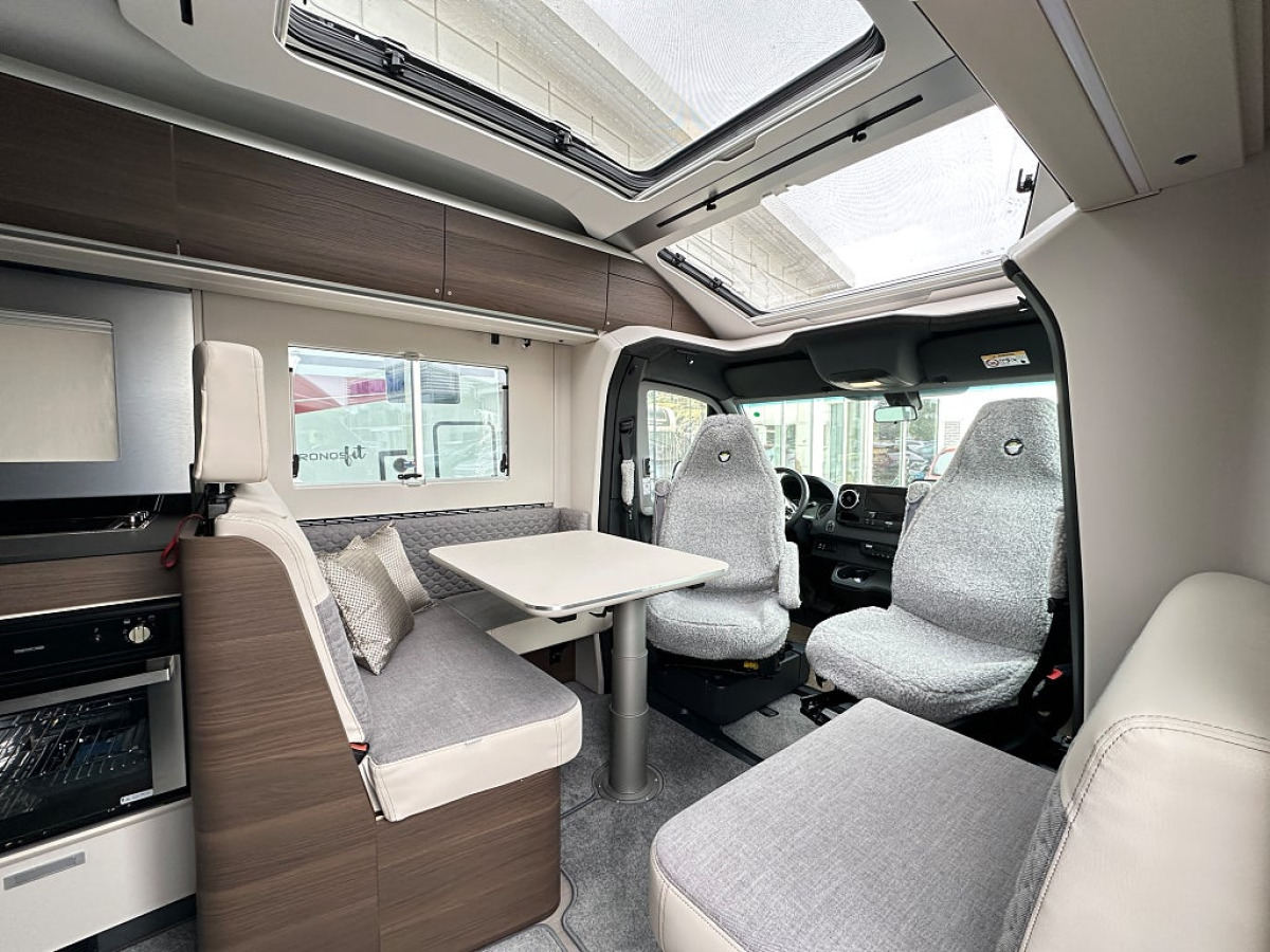 Adria 670SL Mercedes Coral Supreme 9G-Tronic Automat 170Hk 275 Mil, bild 9 av 36