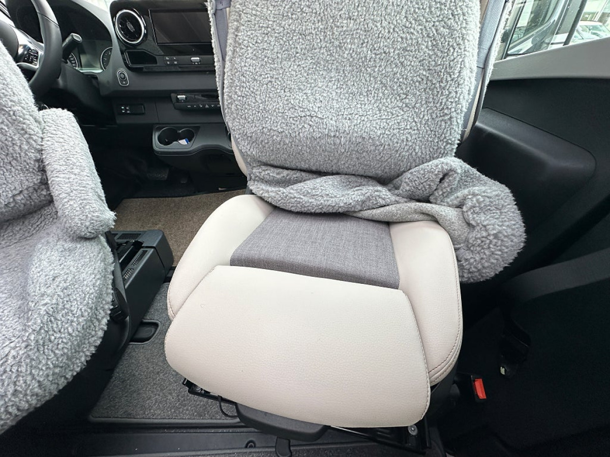 Adria 670SL Mercedes Coral Supreme 9G-Tronic Automat 170Hk 275 Mil, bild 11 av 36