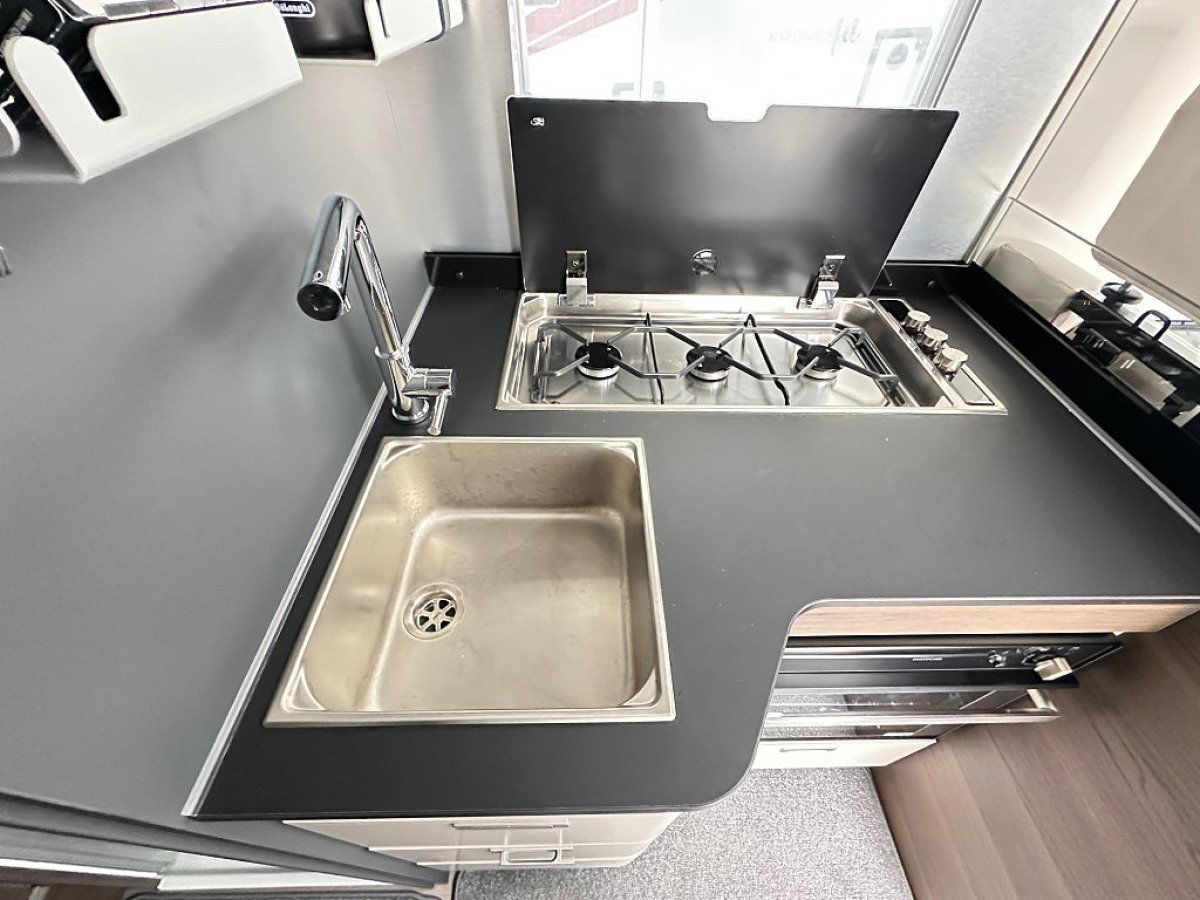 Adria 670SL Mercedes Coral Supreme 9G-Tronic Automat 170Hk 275 Mil, bild 16 av 36