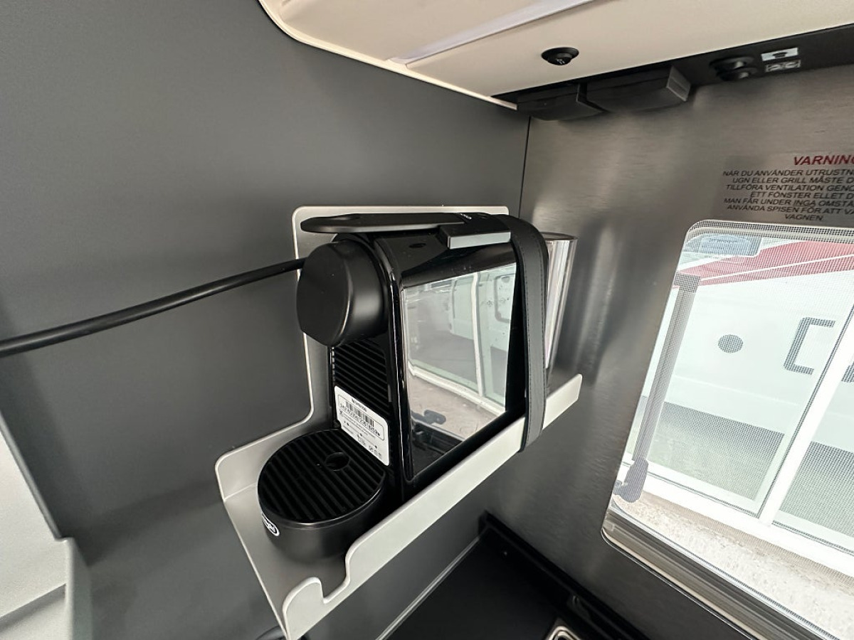 Adria 670SL Mercedes Coral Supreme 9G-Tronic Automat 170Hk 275 Mil, bild 19 av 36