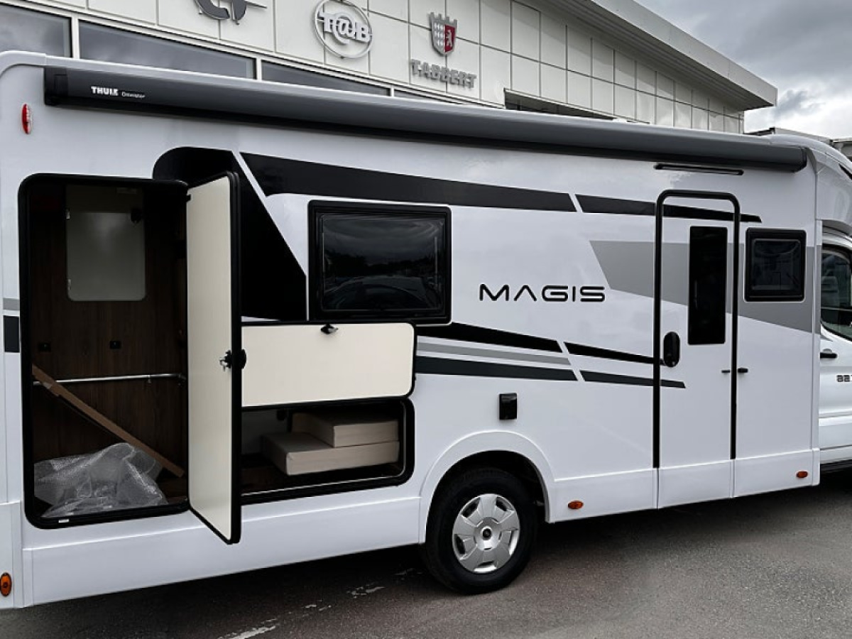 Ci Magis 82 XT Alde värme, långbädd, taksäng, Automat 8G 0,99 Ränt, bild 5 av 22