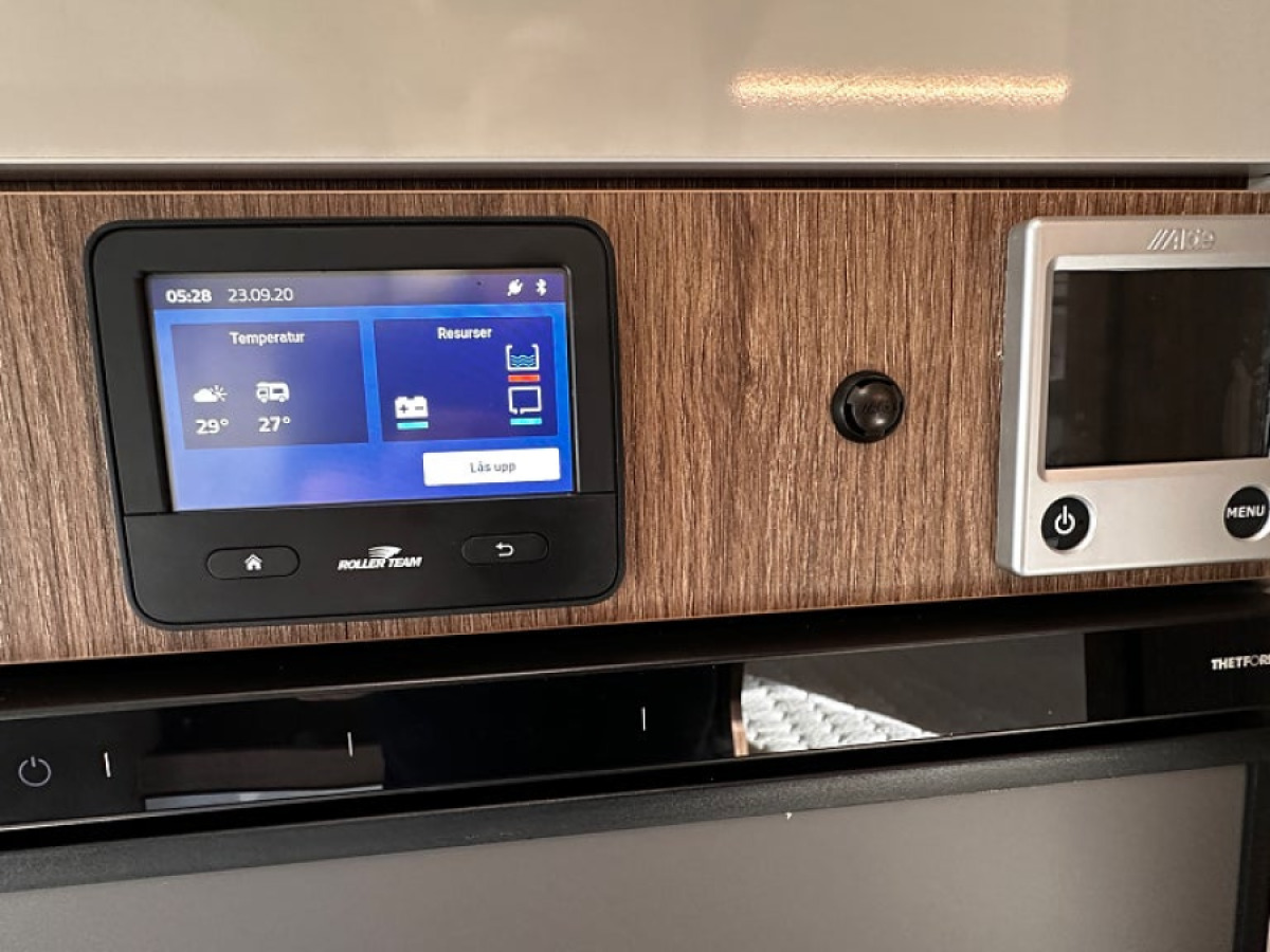 Ci Magis 82 XT Alde värme, långbädd, taksäng, Automat 8G 0,99 Ränt, bild 22 av 22