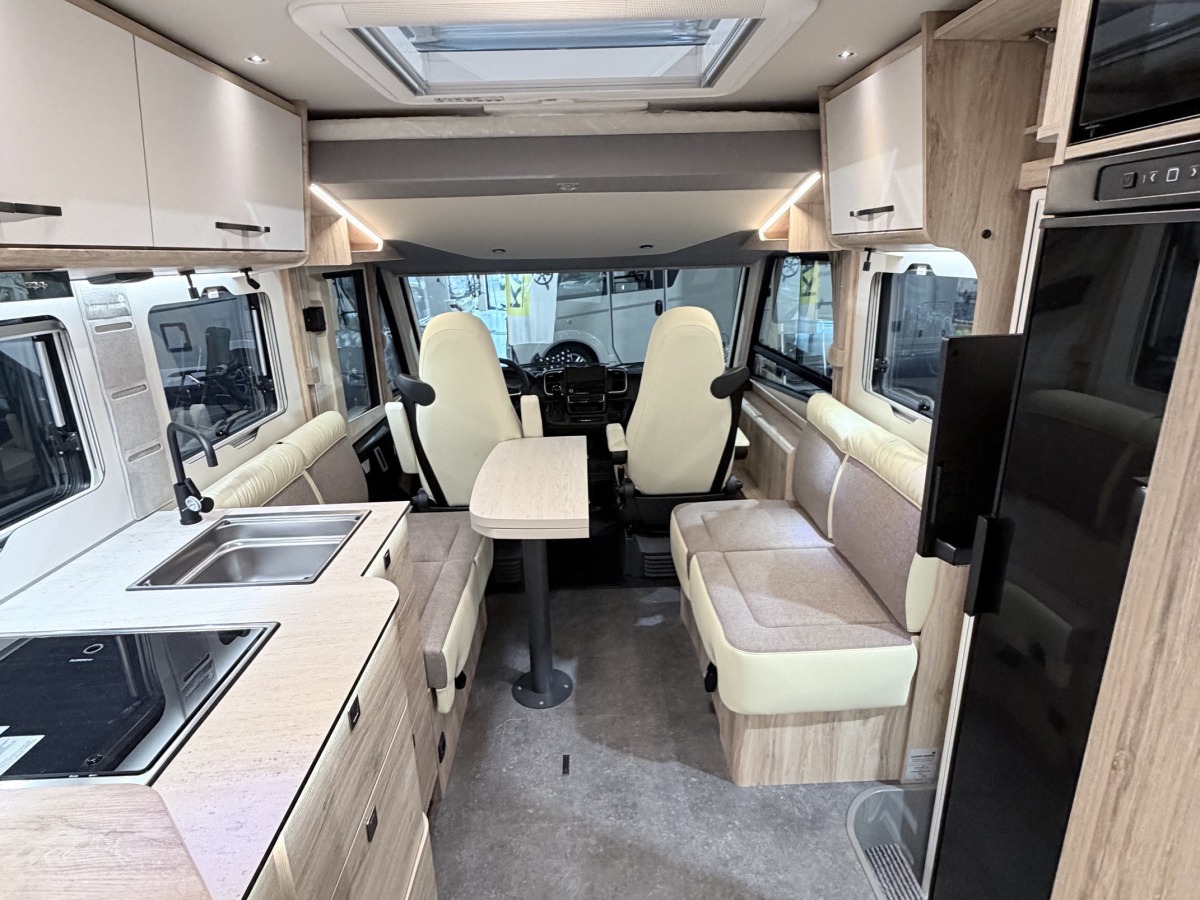 Eura Mobil Integra Line 730 EF FIAT, bild 5 av 9