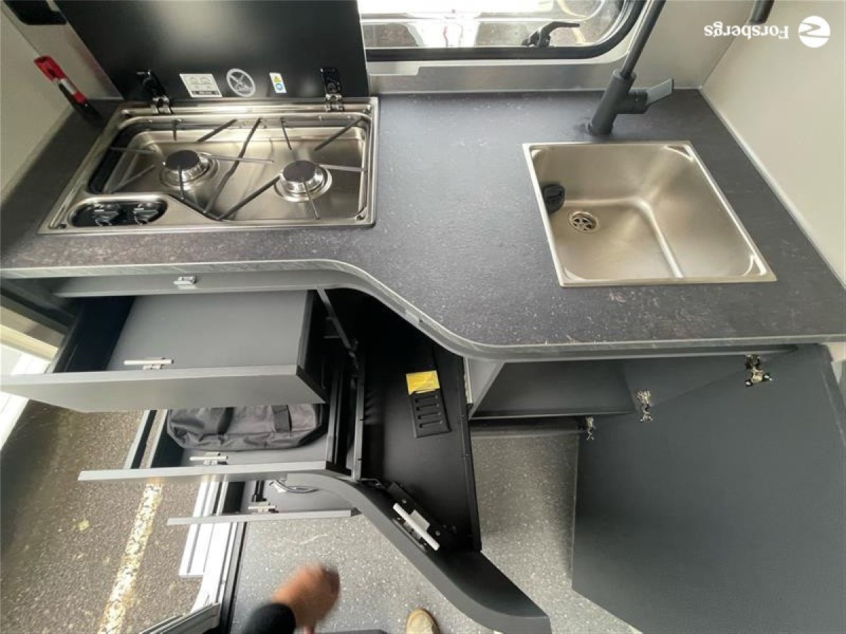 Adria ACTION SPORTS 391 LH / Smidig vagn perfekt för två /, bild 7 av 15