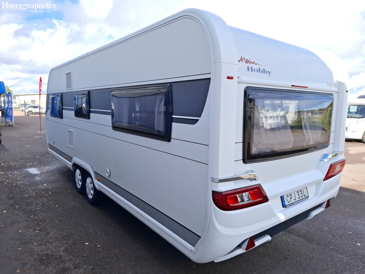 Hobby 620 CL PRESTIGE, Alde, Långbäddar, Solpanel, Markis med sidor, Ugn, bild 3 av 11