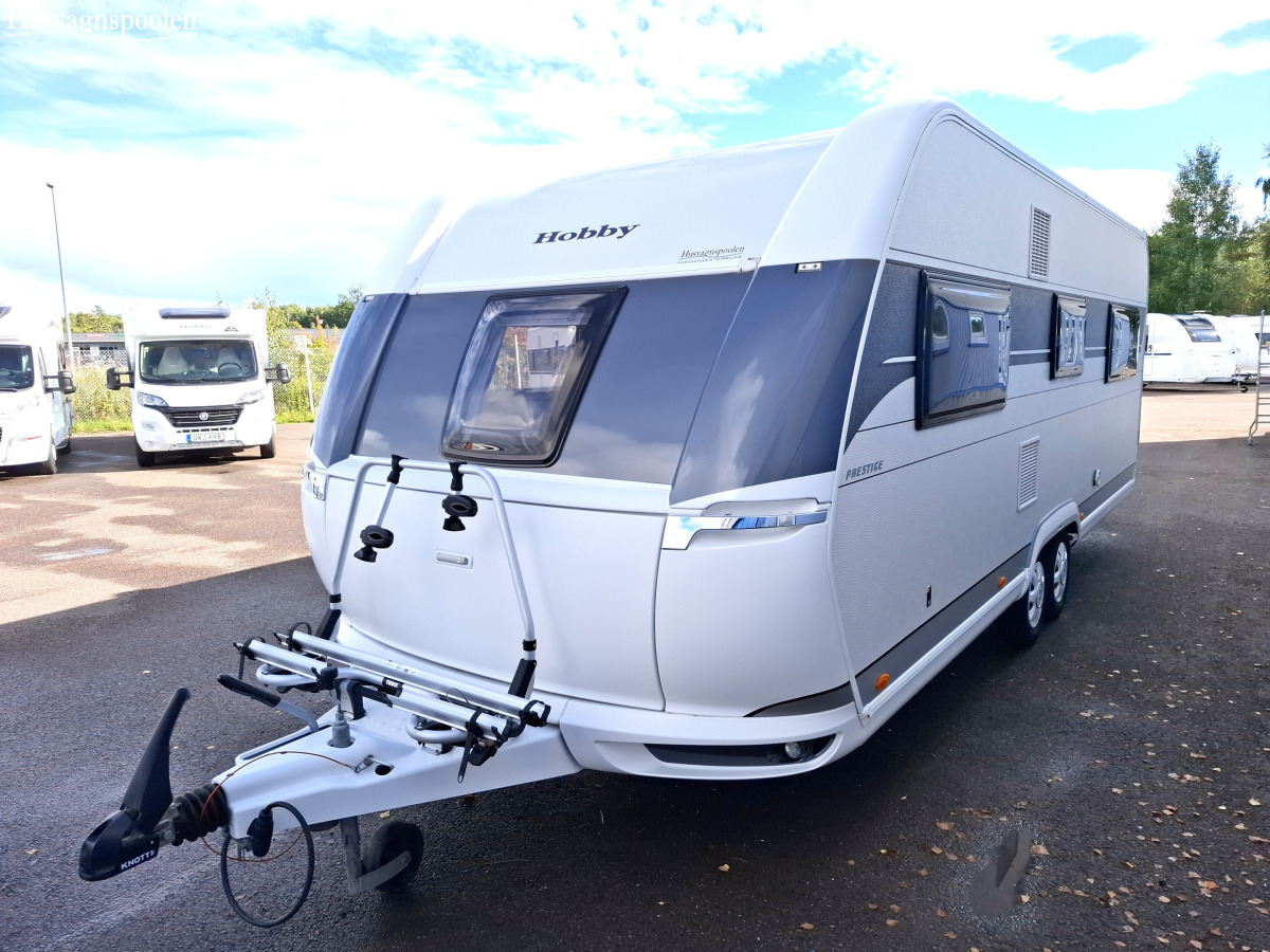 Hobby 620 CL PRESTIGE, Alde, Långbäddar, Solpanel, Markis med sidor, Ugn, bild 4 av 11