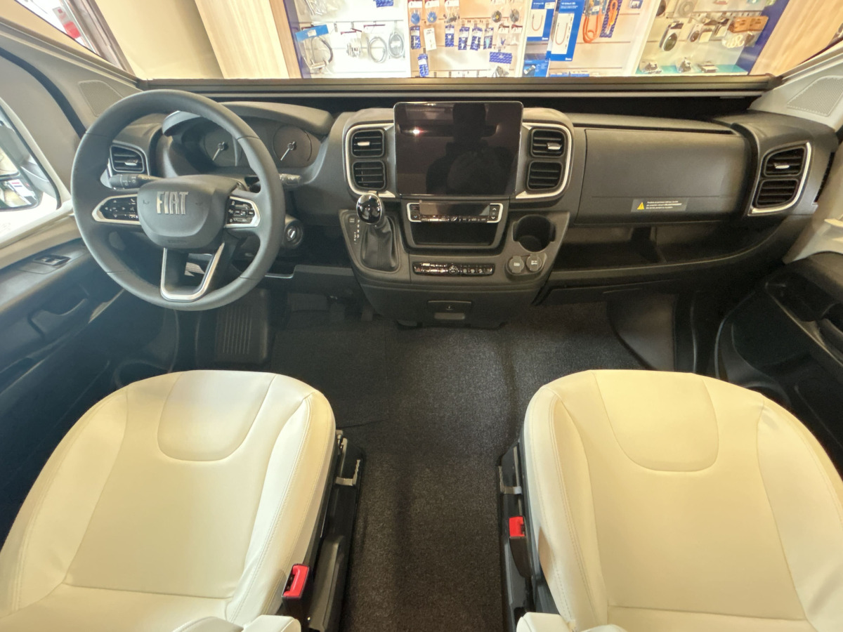 Pilote P740 FGJ Höga Långbäddar, bild 6 av 30