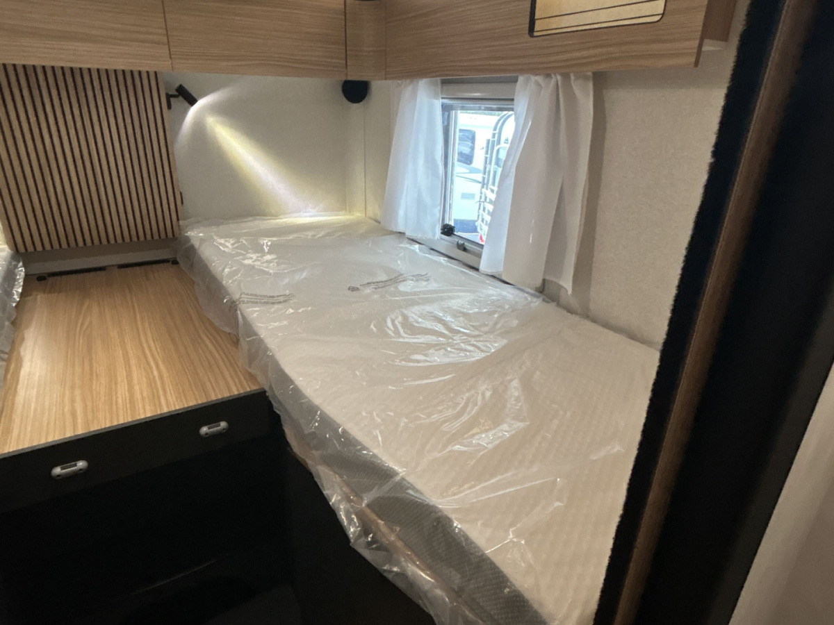 Pilote P740 FGJ Höga Långbäddar, bild 9 av 30
