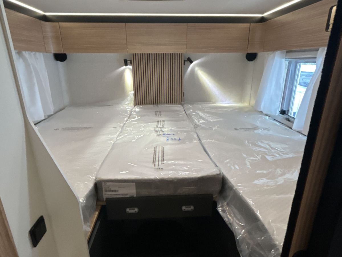 Pilote P740 FGJ Höga Långbäddar, bild 11 av 30