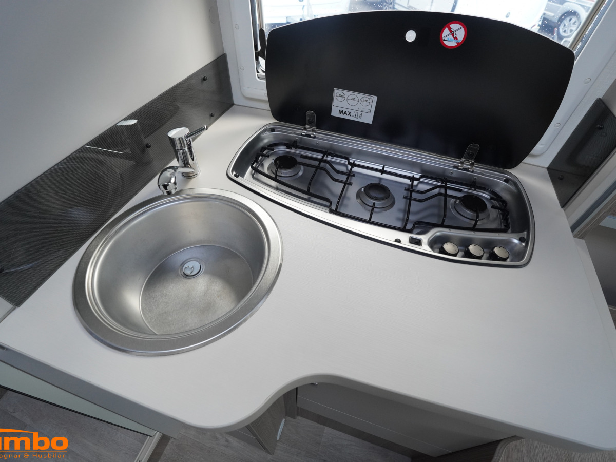 Chausson 630 FLASH Dieselvärmare 170hk Solcell, bild 7 av 20