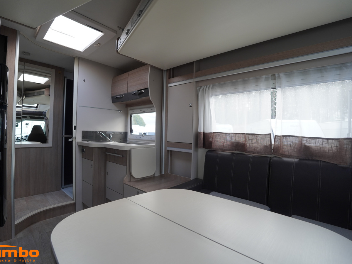 Chausson 630 FLASH Dieselvärmare 170hk Solcell, bild 4 av 20