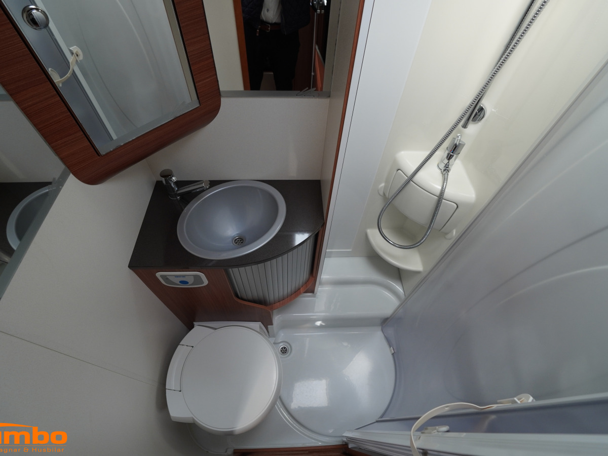 Adria CORAL S 670SL 158hk Kamkedja, bild 11 av 23