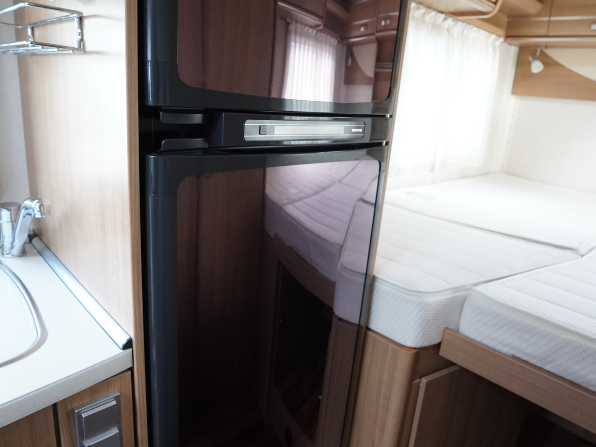 Hymer Exisis-I, EX 674, 2xAC, bild 13 av 20