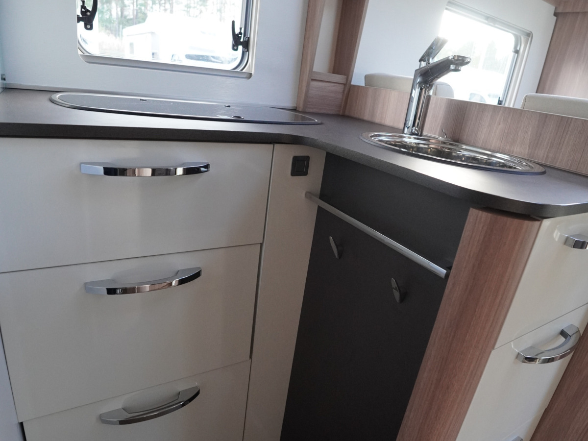 Bürstner Ixeo T 728, bild 7 av 20