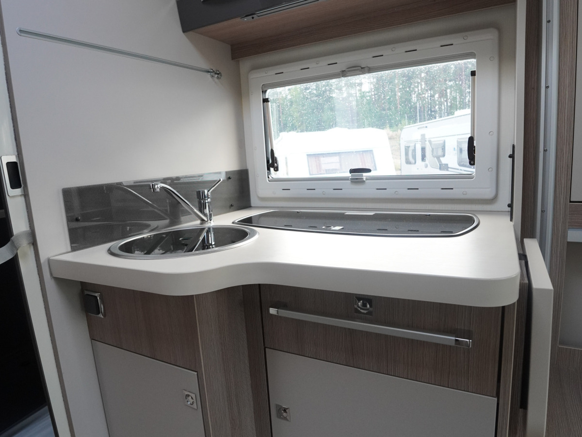 Chausson 630 FLASH Dieselvärmare 170hk Solcell, bild 6 av 20