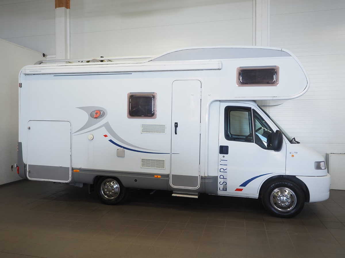 Dethleffs A 5881 GDS-bil I ALDE I B-körkort I 6 Bälten Stora motorn, bild 2 av 16