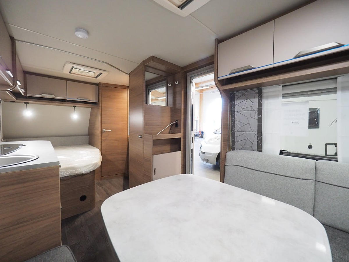 Knaus Sport 450 FU Mässerbjudande 1706-/mån I Design-Paket, bild 10 av 20