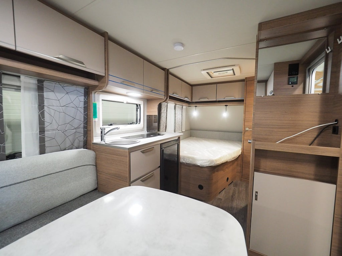 Knaus Sport 450 FU Mässerbjudande 1706-/mån I Design-Paket, bild 12 av 20