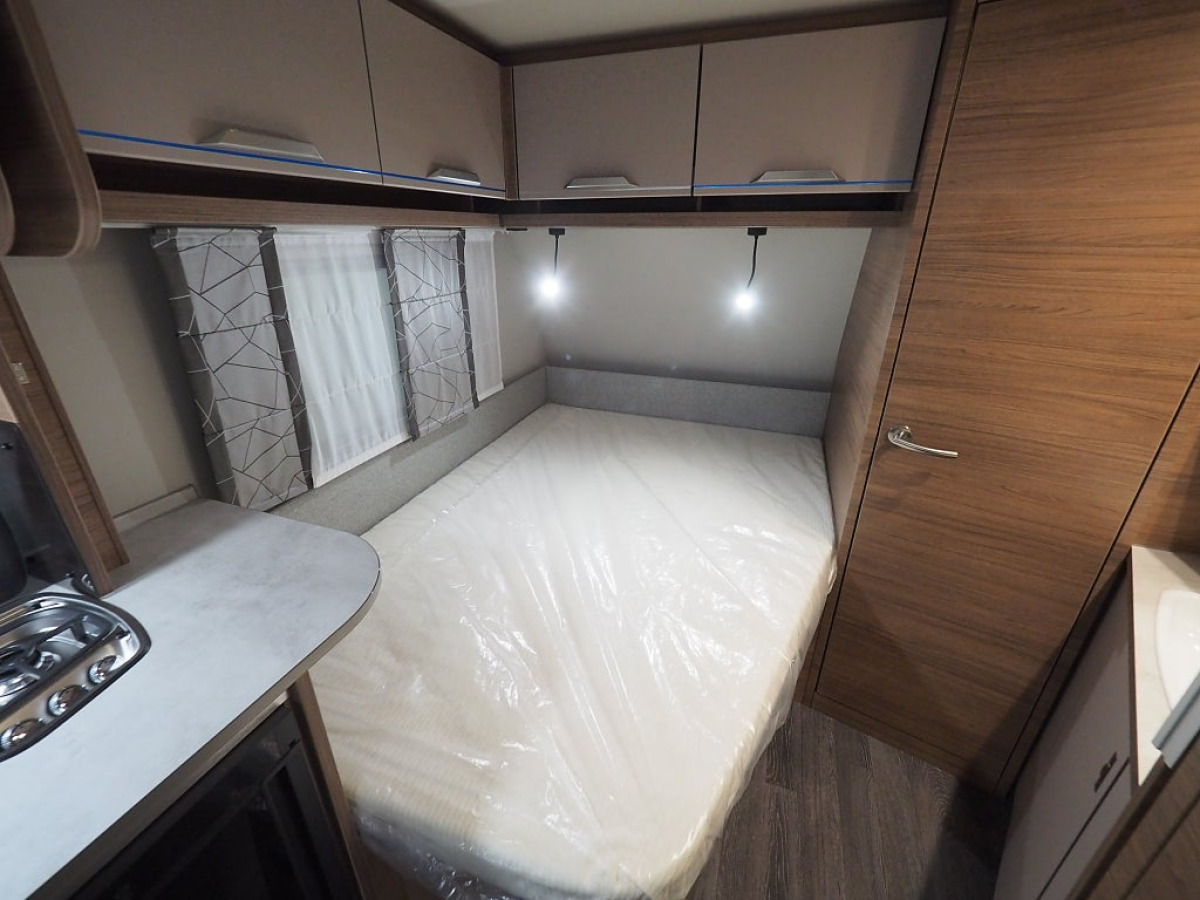 Knaus Sport 450 FU Mässerbjudande 1706-/mån I Design-Paket, bild 15 av 20