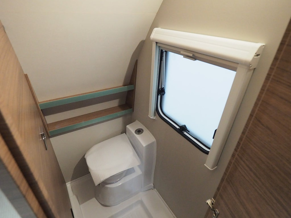 Knaus Sport 450 FU Mässerbjudande 1706-/mån I Design-Paket, bild 17 av 20