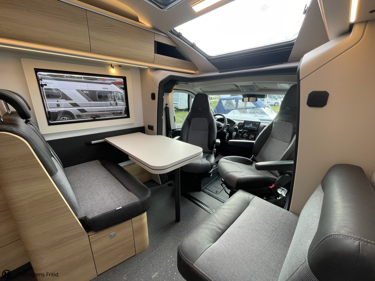 Adria CORAL SELECT 670 SL TRUMA DIESEL SUNROOF LÅNGBÄDDAR, bild 7 av 29