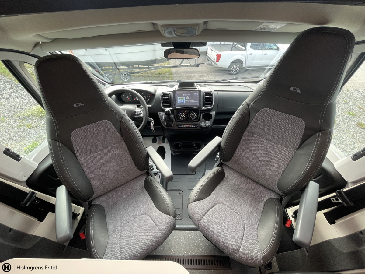 Adria CORAL SELECT 670 SL TRUMA DIESEL SUNROOF LÅNGBÄDDAR, bild 24 av 29