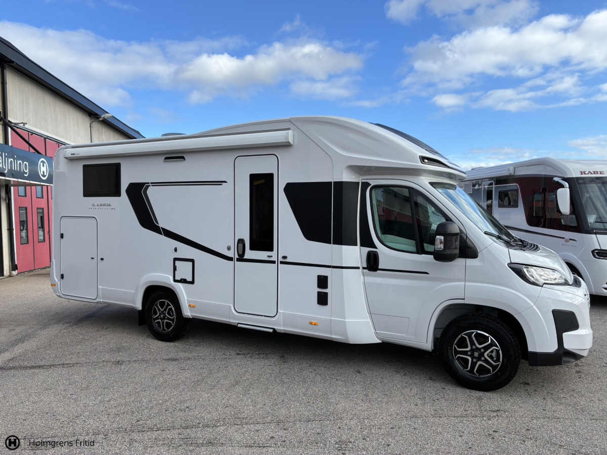 Adria MATRIX SELECT 670 SL - 5 bältade platser, bild 2 av 15