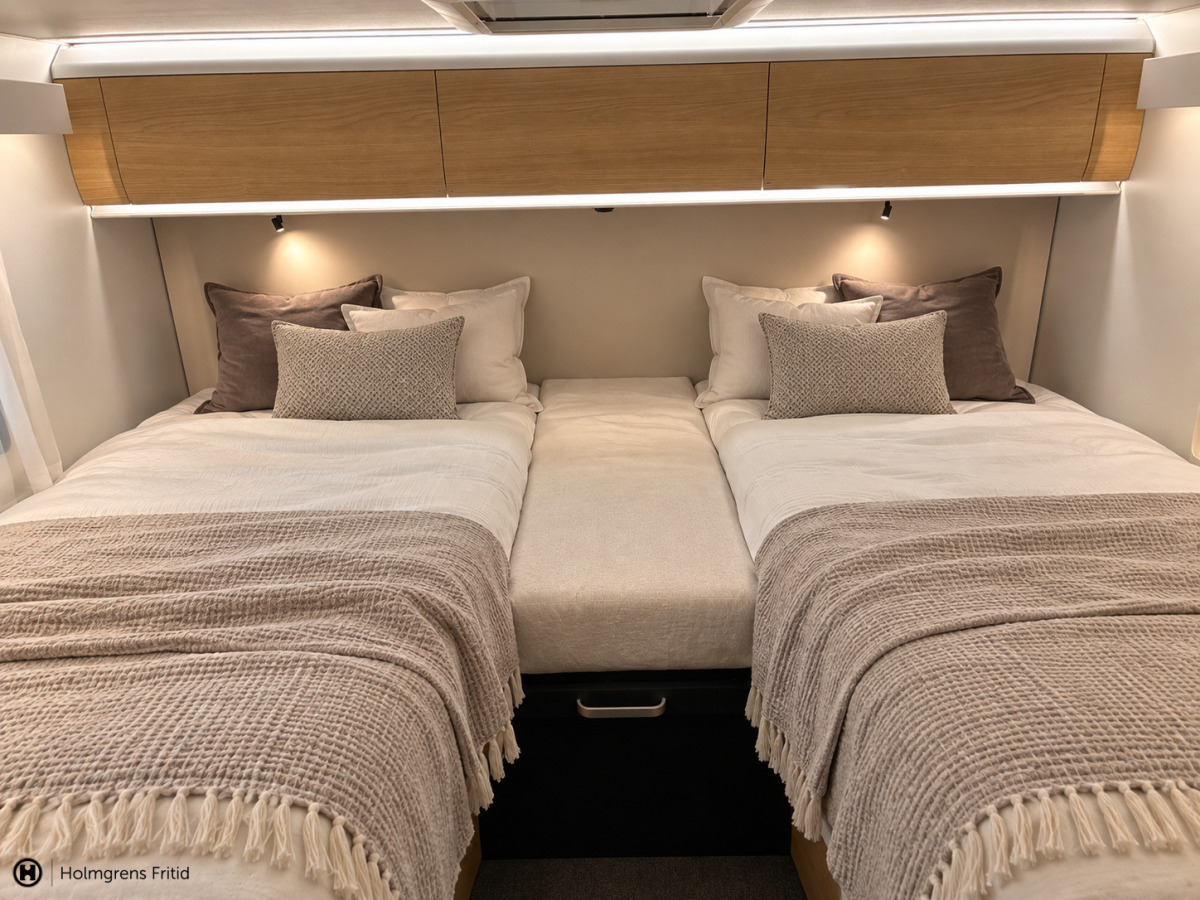 Adria MATRIX SELECT 670 SL - 5 bältade platser, bild 9 av 15