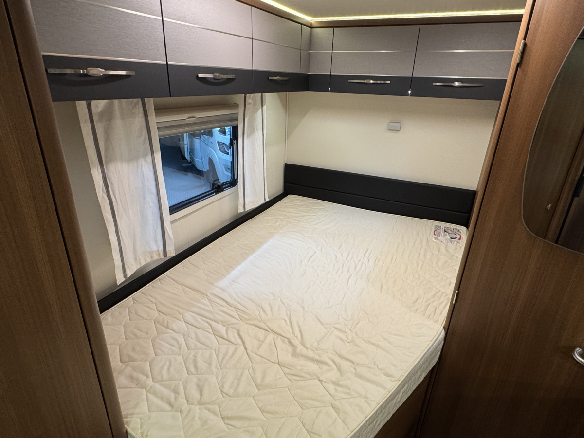 LMC I615 Explorer Sport, bild 7 av 14