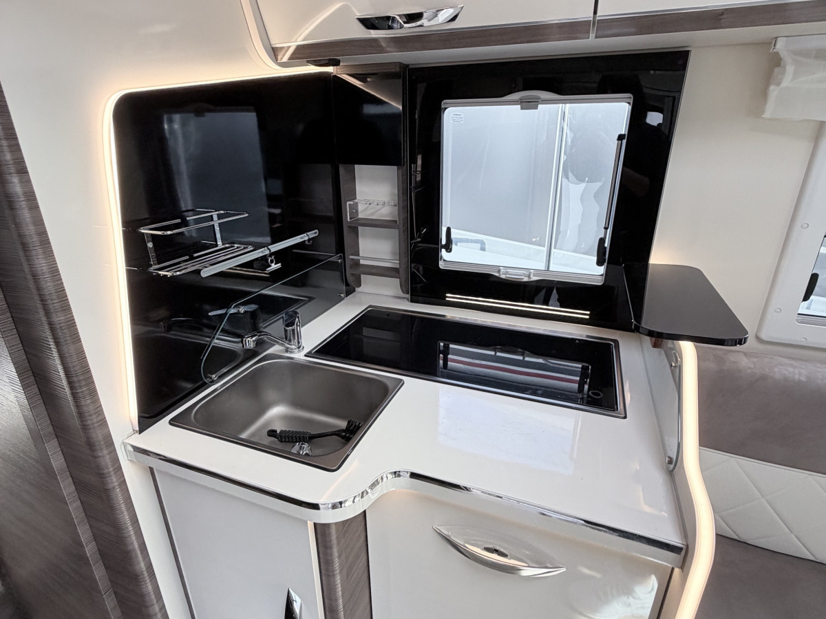 McLouis NEVIS 881 / Automat / AC / 180 hk, bild 8 av 11