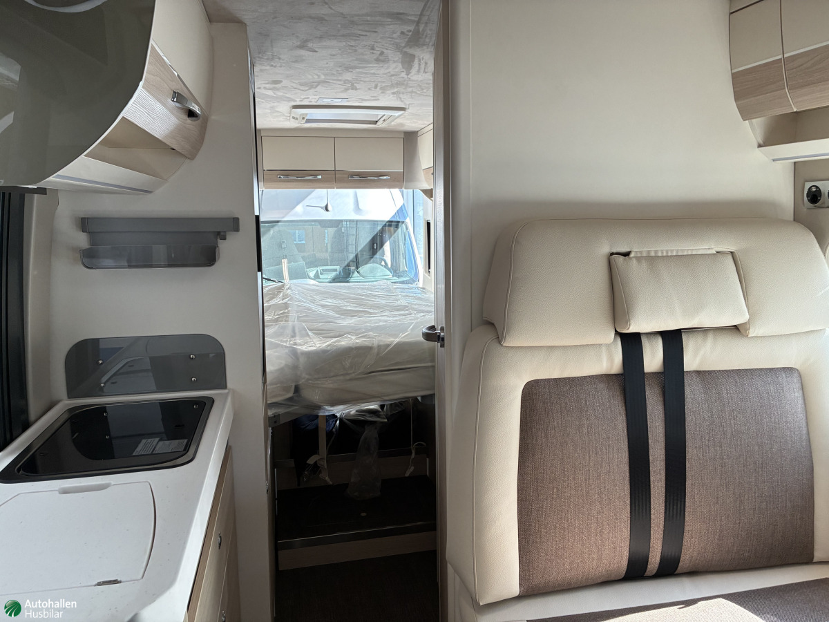 Eura Mobil VAN 635 EB, bild 6 av 11