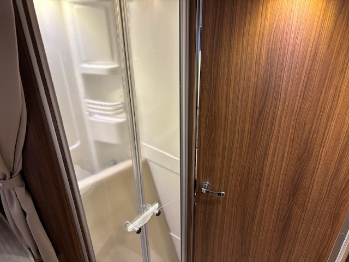 Hymer MLT 620 Mercedes Benz, bild 12 av 15