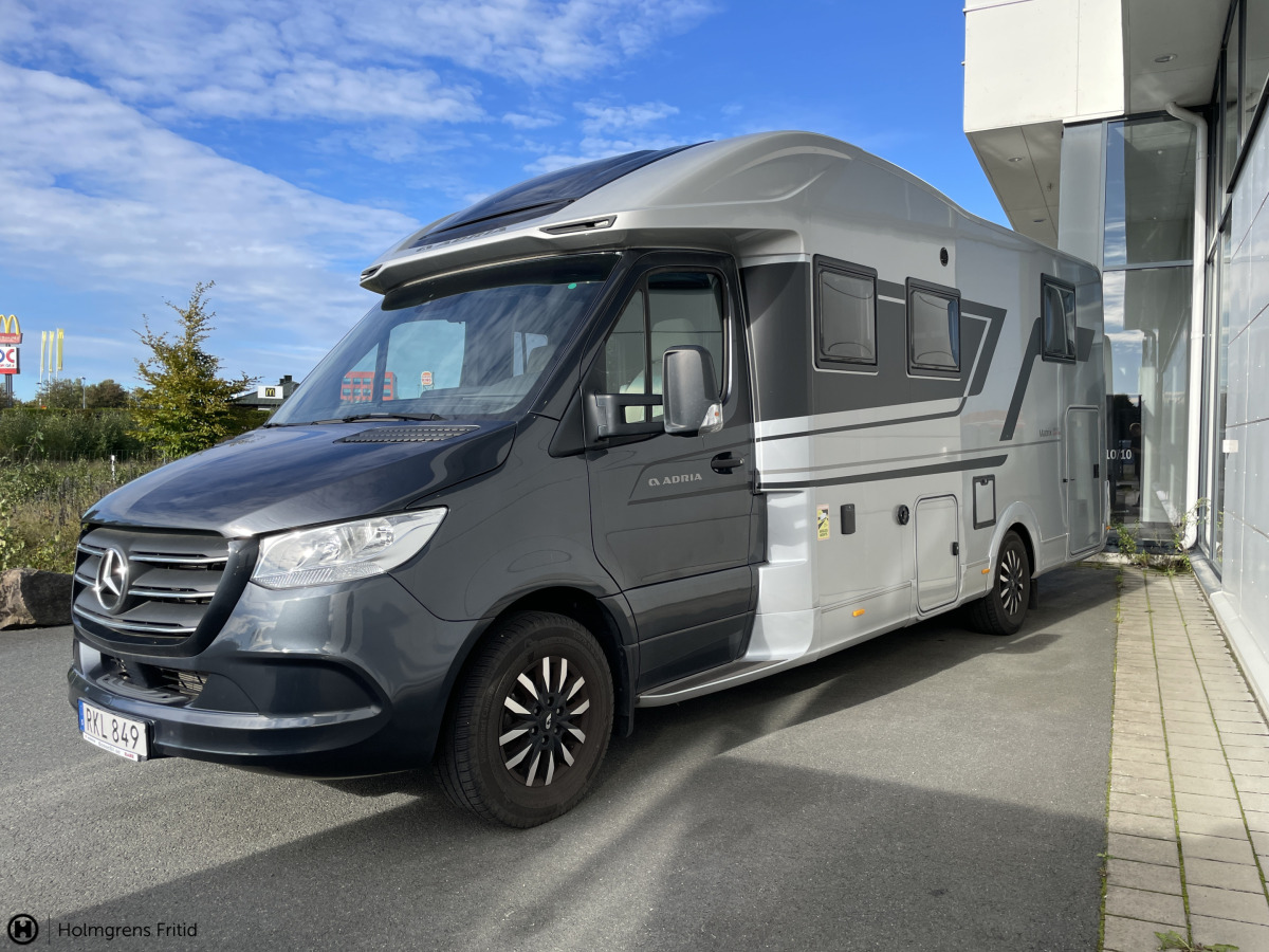 Adria MATRIX MB 670DC, bild 3 av 12