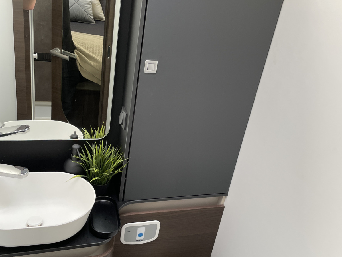 Adria MATRIX MB 670DC, bild 10 av 12